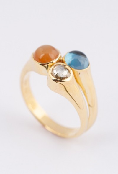 Gouden ring met 3 edelstenen w.o. een roos geslepen diamant, topaas en chalcedoon