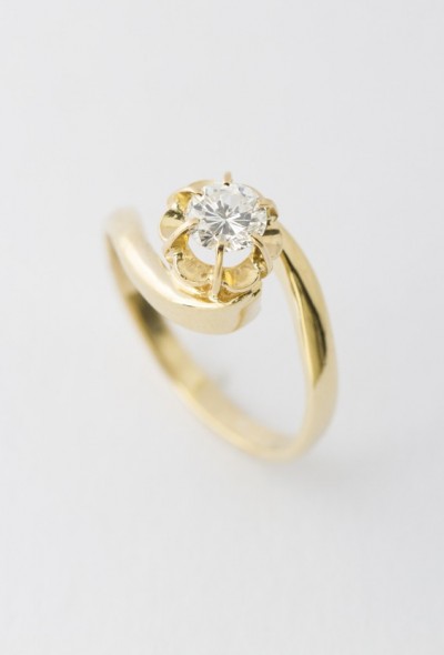 Gouden solitair ring met briljant ca. 0.38 ct.