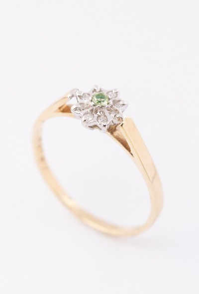 Engelse ring met peridoot en diamanten