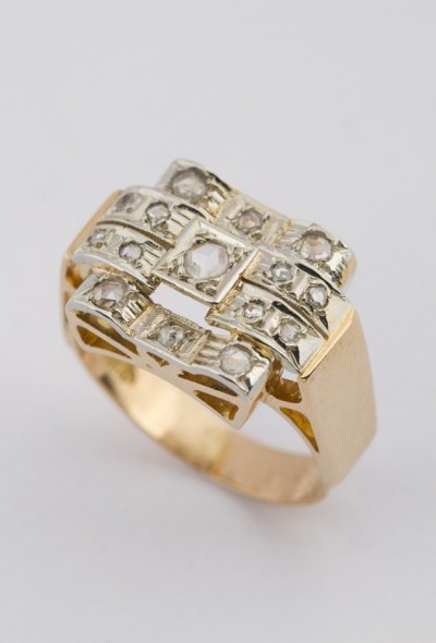 Gouden démodé (retro) ring met diamanten