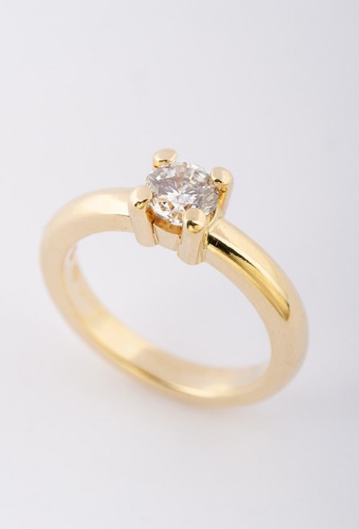 Gouden solitair ring