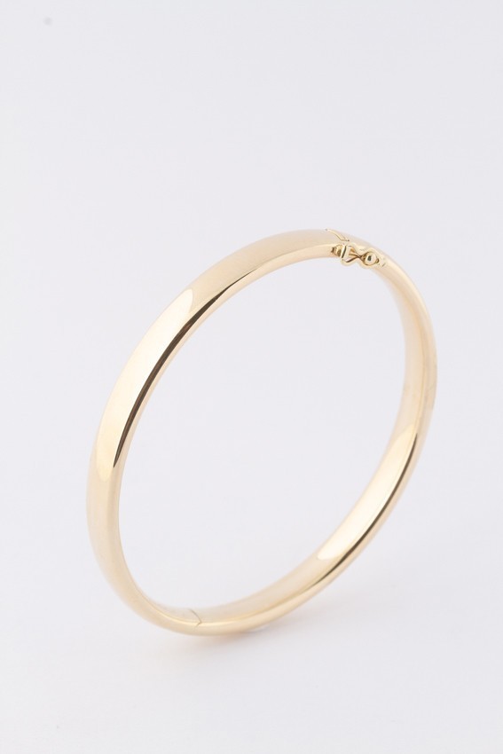 Gouden bangle met scharnier sluiting