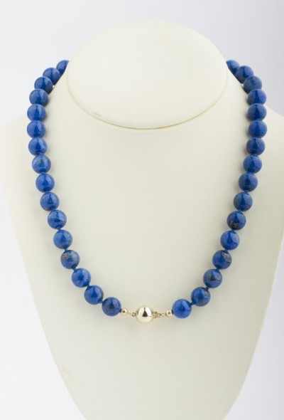 Lapis lazuli collier aan gouden sluiting